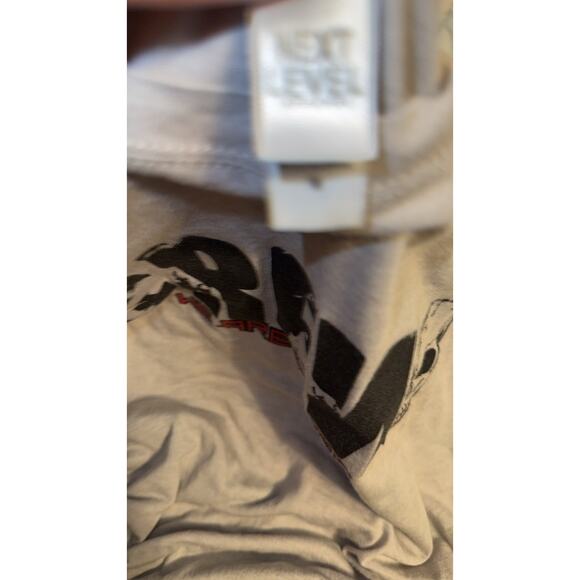 The Crew Neck T-Shirt - Stylish and Comfortable - Picture 2 of 3